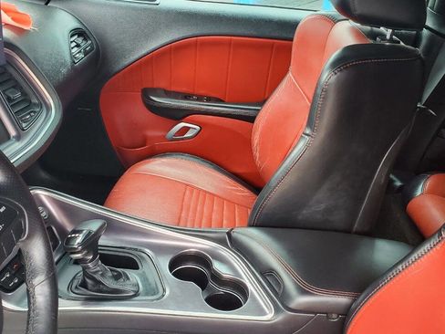 Used 2015 Dodge Challenger R/T Plus image 11