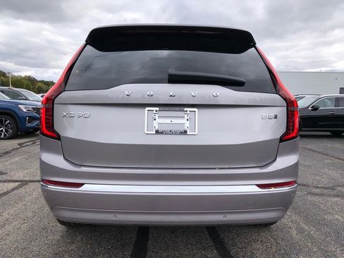 New 2026 Volvo XC90 B5 Plus image 5