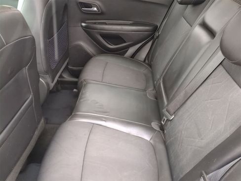 Used 2022 Chevrolet Trax LT w/ Driver Confidence Package image 20