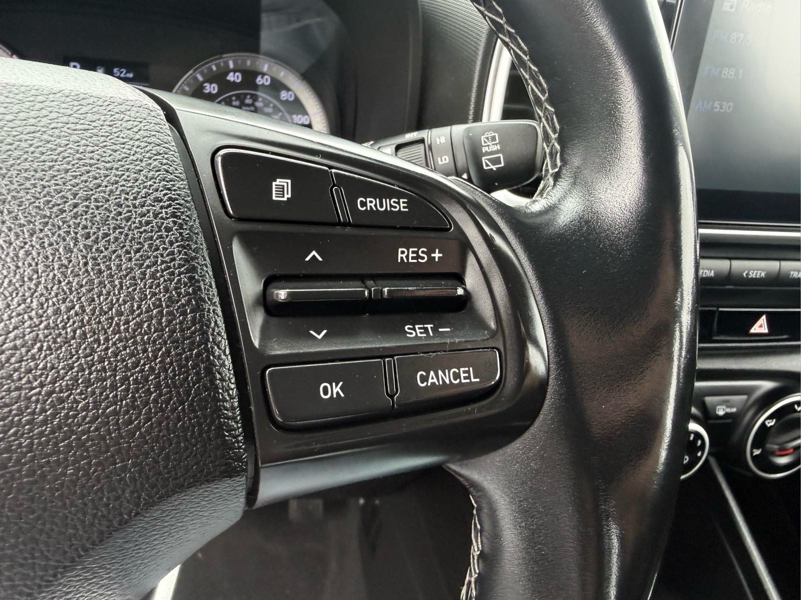 Used 2021 Hyundai Venue FWD image 27