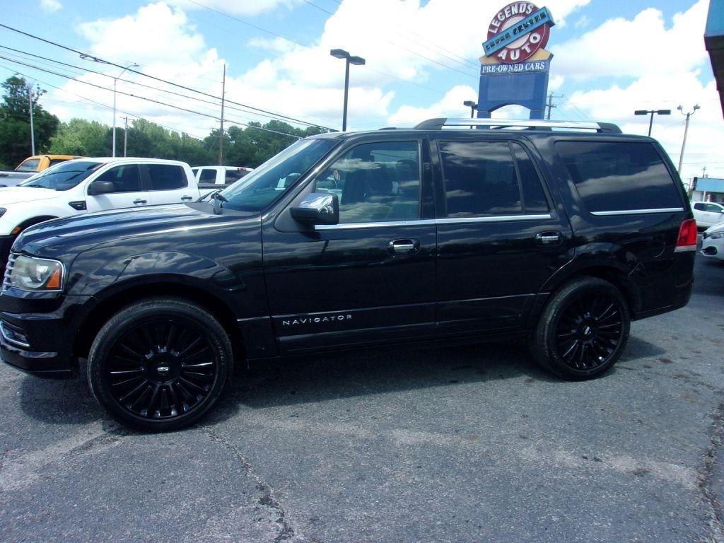 Used 2015 Lincoln Navigator 2WD image 1