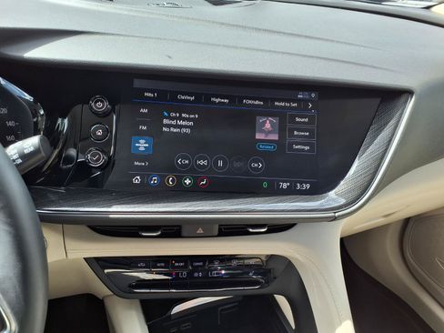 Used 2021 Buick Envision Essence AWD/4WD image 17