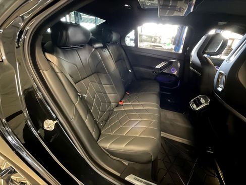 Used 2023 BMW i7 xDrive60 w/ Executive Package 2 image 18