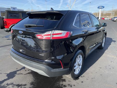 Used 2024 Ford Edge SEL w/ Convenience Package image 9