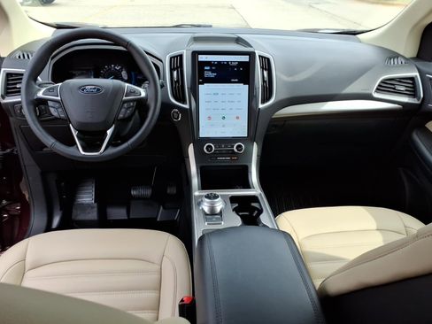 Used 2023 Ford Edge SEL w/ Convenience Package image 14