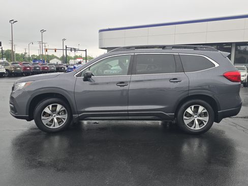 Used 2021 Subaru Ascent Premium w/ Convenience Package AWD/4WD image 4