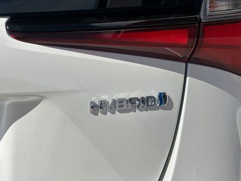 Certified 2020 Toyota Prius LE w/ Carpet Mat Package image 35