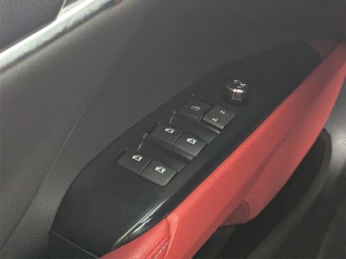 Used 2019 Toyota Camry XSE image 15