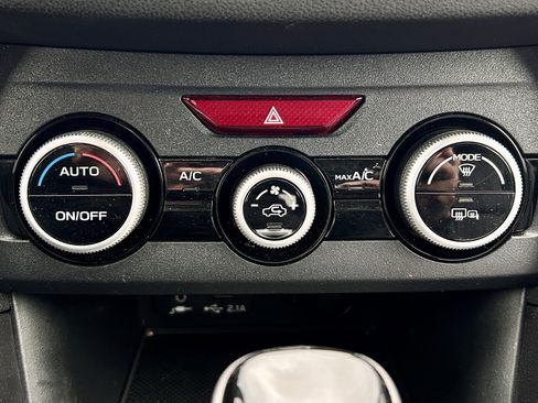 Used 2023 Subaru Crosstrek 2.5i Limited image 33