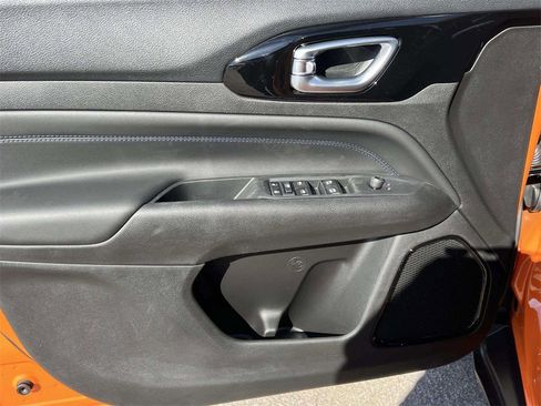 New 2026 Jeep Compass Limited image 12