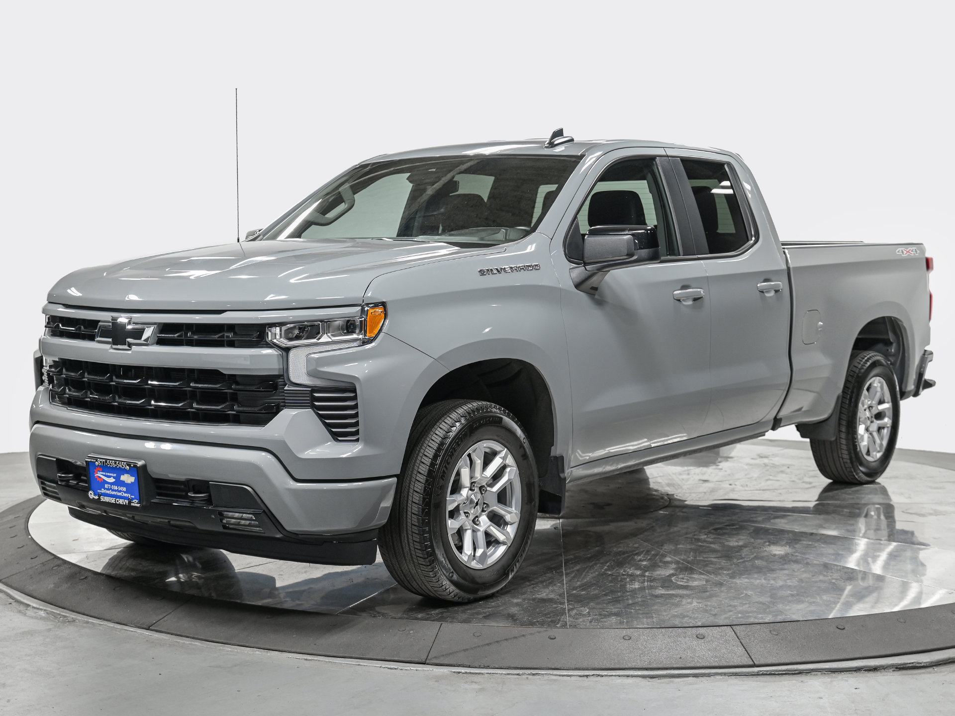Used 2024 Chevrolet Silverado 1500 RST AWD/4WD image 1