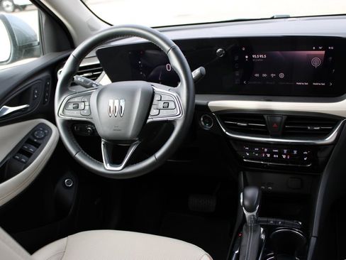 Used 2024 Buick Encore GX Avenir w/ Avenir Convenience Package image 9