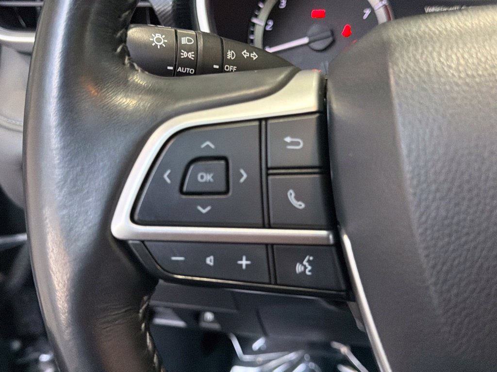 Used 2024 Toyota Highlander XSE AWD/4WD image 54