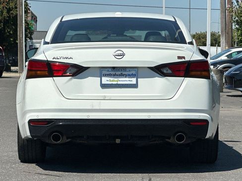 Certified 2024 Nissan Altima 2.5 SR FWD image 5