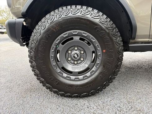 Used 2025 Ford Bronco Badlands AWD/4WD image 30
