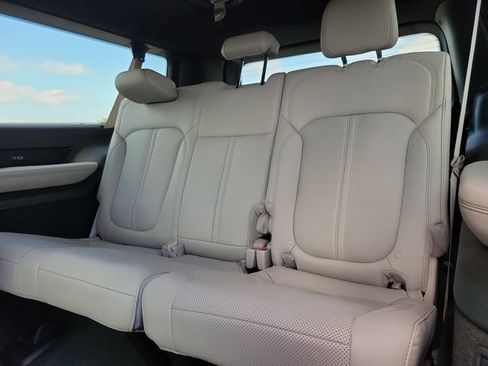 New 2026 Jeep Grand Wagoneer L Summit AWD/4WD image 10