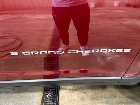 Used 2021 Jeep Grand Cherokee L Limited image 25