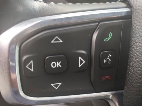 Used 2023 RAM 1500 Laramie image 27