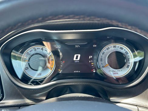 Used 2020 Dodge Challenger R/T RWD image 17