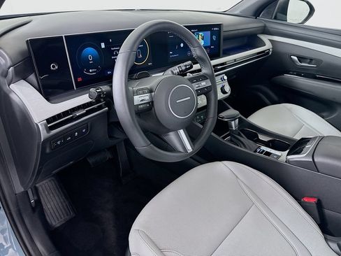Certified 2025 Hyundai Santa Cruz Limited AWD/4WD image 9