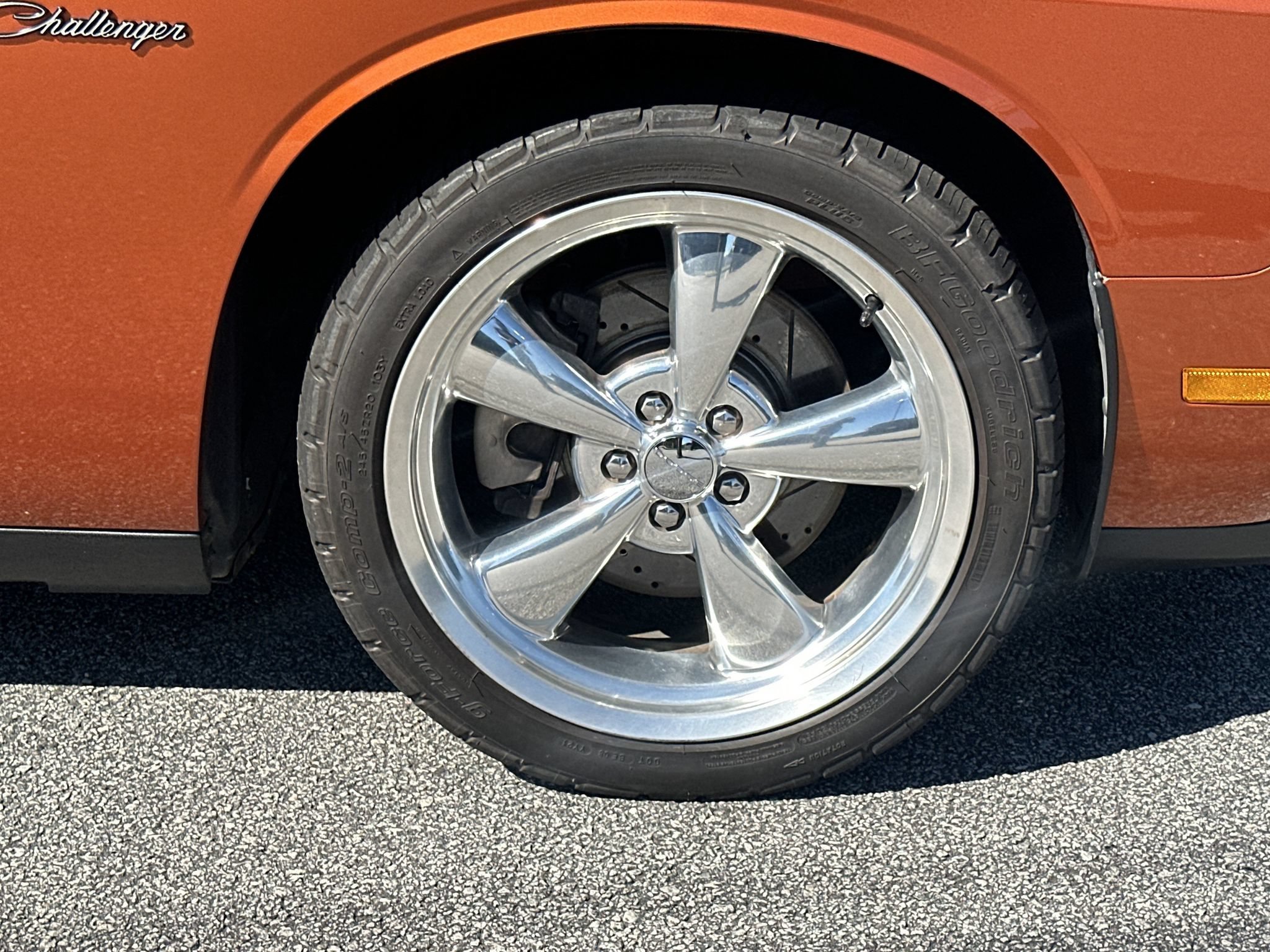 Used 2011 Dodge Challenger R/T RWD image 12