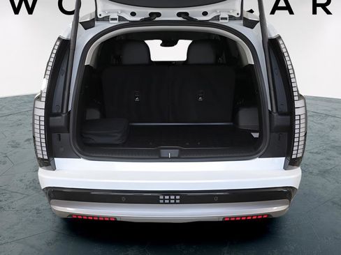 New 2026 Hyundai Ioniq 9 Limited AWD/4WD image 10