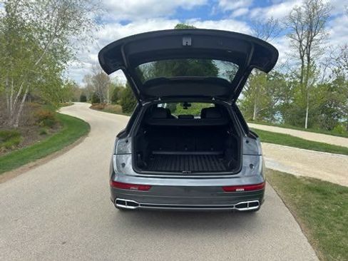 Used 2018 Audi SQ5 Prestige w/ Prestige Package AWD/4WD image 5