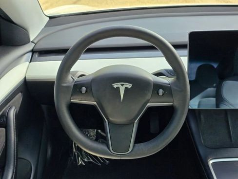 Used 2021 Tesla Model 3 Standard Range Plus RWD image 21