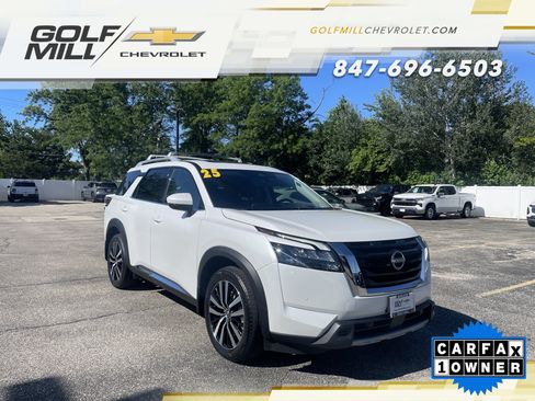Used 2025 Nissan Pathfinder Platinum w/ Cargo Package AWD/4WD image 5