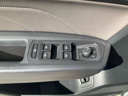 Used 2021 Volkswagen Atlas Cross Sport SEL Premium R-Line AWD/4WD image 20