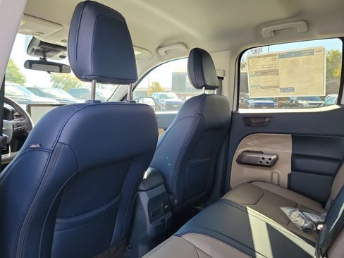 New 2025 Ford Maverick Lariat w/ 4K Tow Package image 15