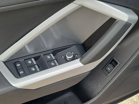 Certified 2021 Audi Q3 2.0T Premium Plus w/ Premium Plus Package image 19