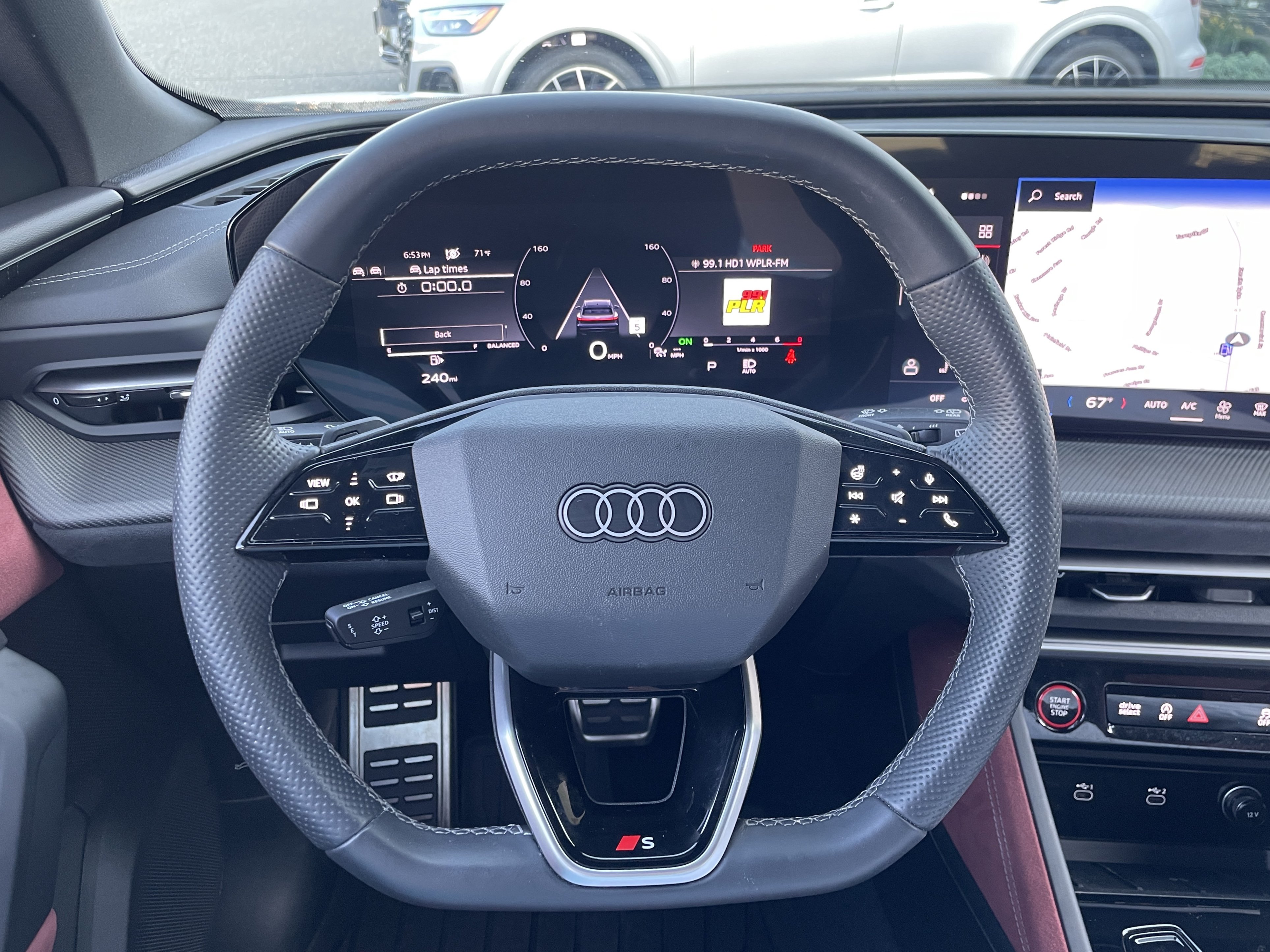 Certified 2025 Audi SQ5 Premium Plus w/ Premium Plus Package AWD/4WD image 9