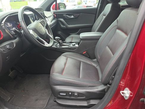 Used 2025 Chevrolet Blazer RS FWD image 2