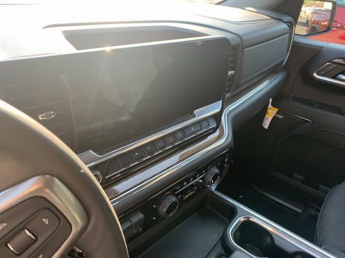 Used 2023 Chevrolet Silverado 1500 RST w/ Rally Edition image 9