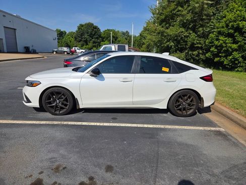 Used 2022 Honda Civic Sport image 4