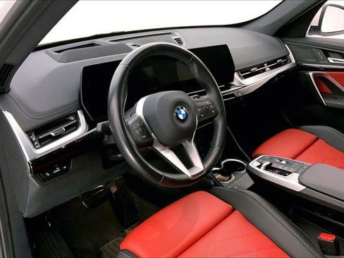 Certified 2025 BMW X1 xDrive28i image 21