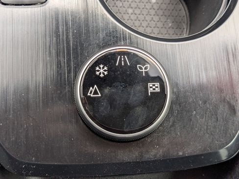 Used 2022 Nissan Rogue SV image 22