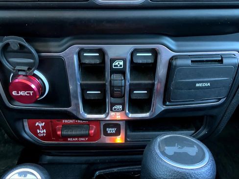 Used 2020 Jeep Wrangler Unlimited Rubicon AWD/4WD image 33