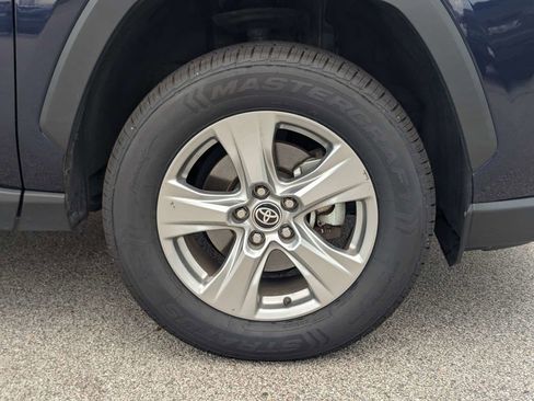 Used 2024 Toyota RAV4 XLE FWD image 11