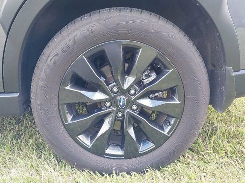 Used 2025 Subaru Outback Onyx Edition XT AWD/4WD image 10