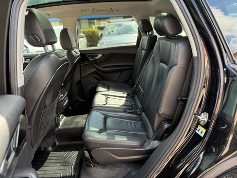 Used 2019 Audi Q7 3.0T Premium Plus w/ Premium Plus Package AWD/4WD image 18