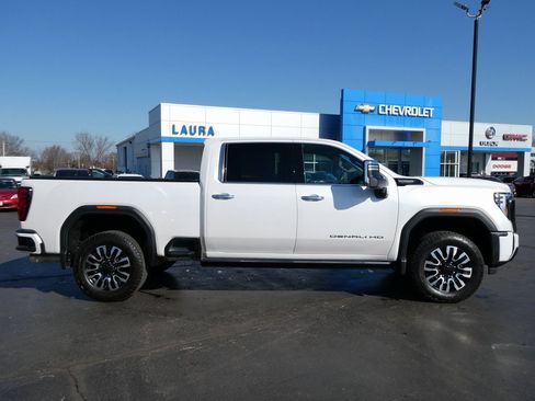 Certified 2024 GMC Sierra 2500 Denali Ultimate image 4