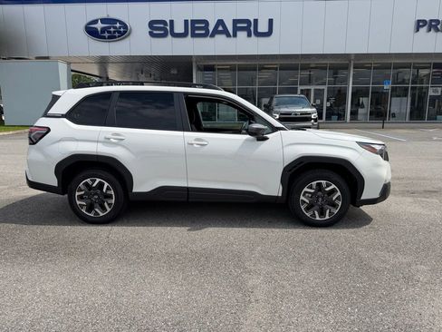Used 2026 Subaru Forester Premium AWD/4WD image 2