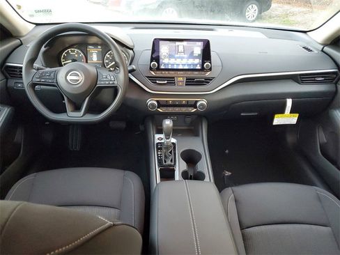 New 2025 Nissan Altima 2.5 S image 6