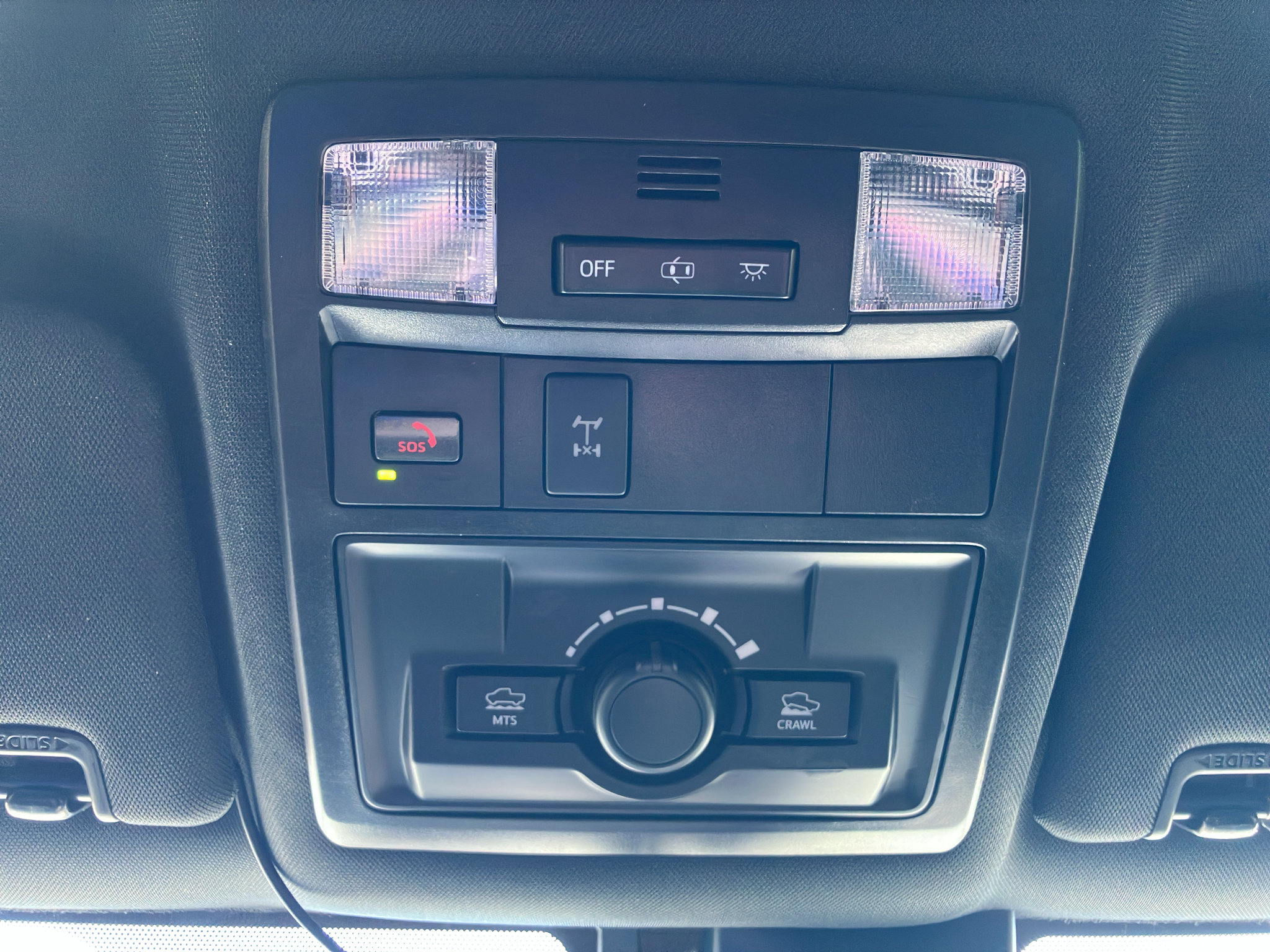 Used 2023 Toyota Tacoma TRD Off-Road w/ Black Out Package (TMS) AWD/4WD image 26