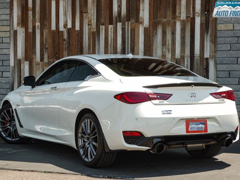 Used 2017 INFINITI Q60 Red Sport 400 AWD/4WD image 4