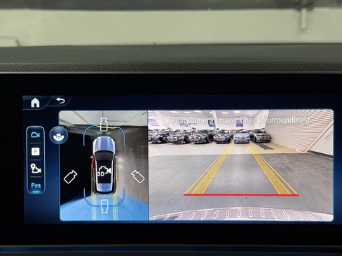 Used 2025 Mercedes-Benz GLE 450e 4MATIC image 31