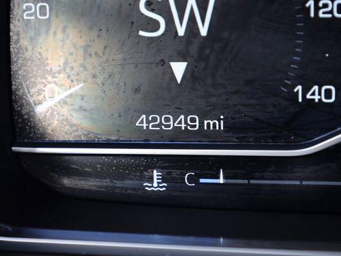 Used 2023 GMC Yukon AT4 w/ AT4 Premium Plus Package image 14