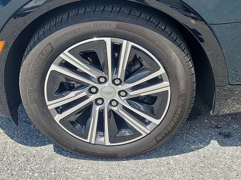 Used 2024 Cadillac Lyriq Luxury AWD/4WD image 8
